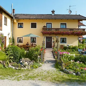 Bauernhof Stefanutti-hof, Grabenstätt
